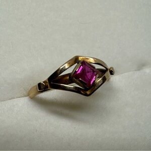 Vintage 14k Yellow Gold Red Ruby Princess Cut Ring Size 8.25 European 585